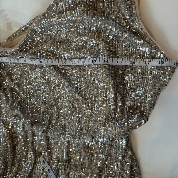 NWOT Adrianna Papell One Shoulder, Blouson Dress. Champagne, Sz 8 - Picture 4 of 7